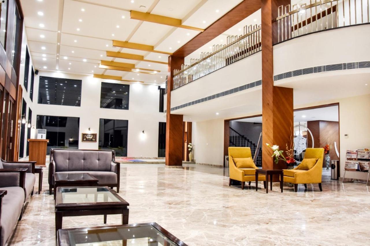 Katra  Hotel Platinum Shravasti מראה חיצוני תמונה