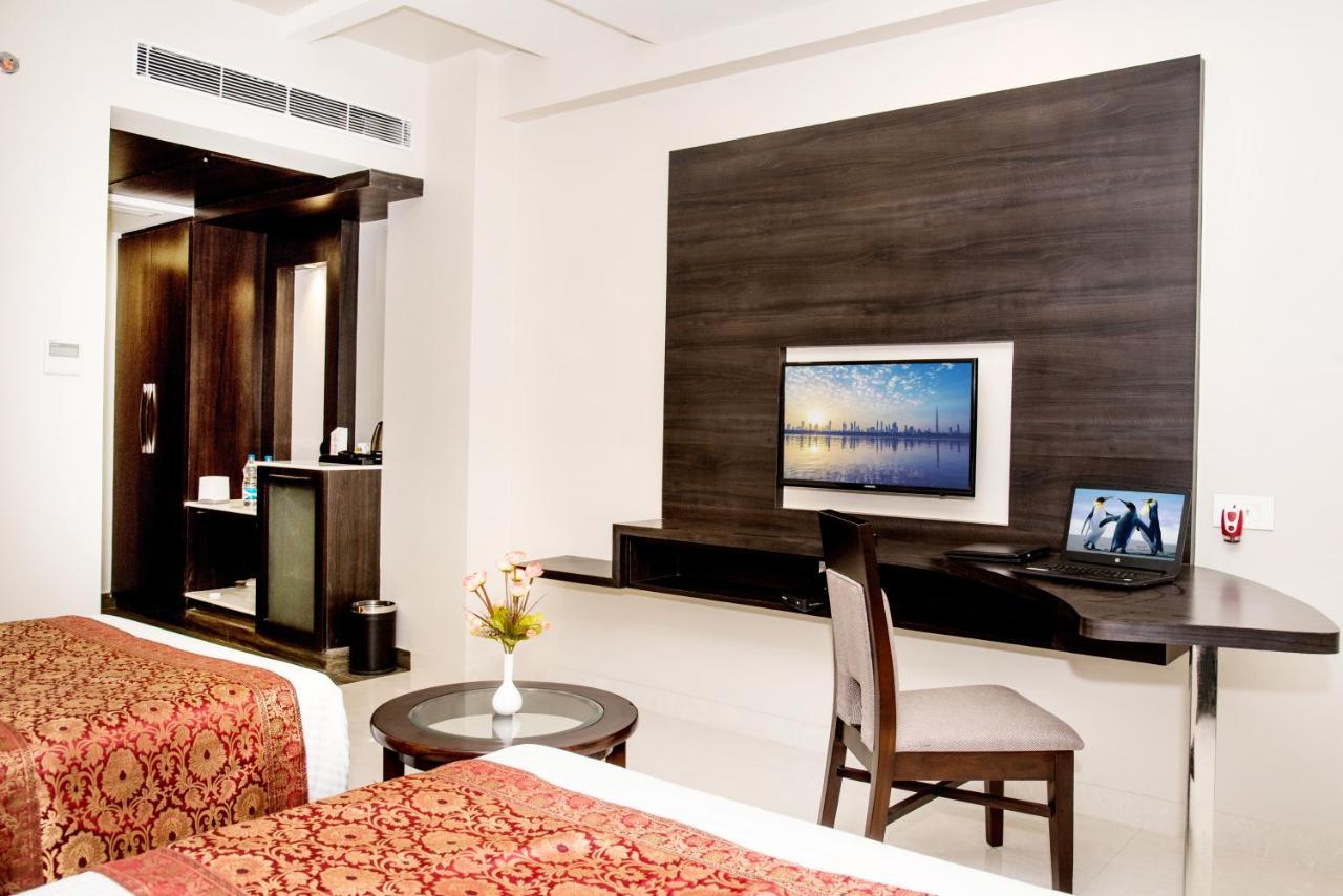 Katra  Hotel Platinum Shravasti מראה חיצוני תמונה
