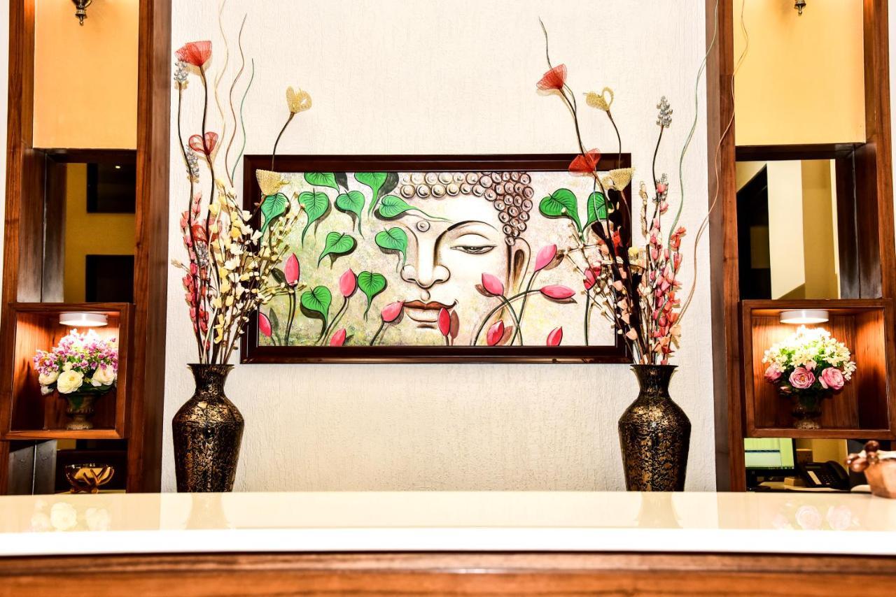 Katra  Hotel Platinum Shravasti מראה חיצוני תמונה
