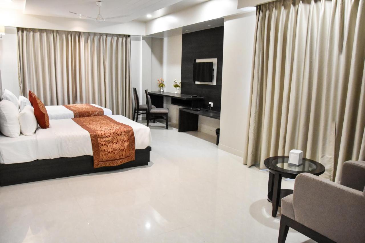 Katra  Hotel Platinum Shravasti מראה חיצוני תמונה