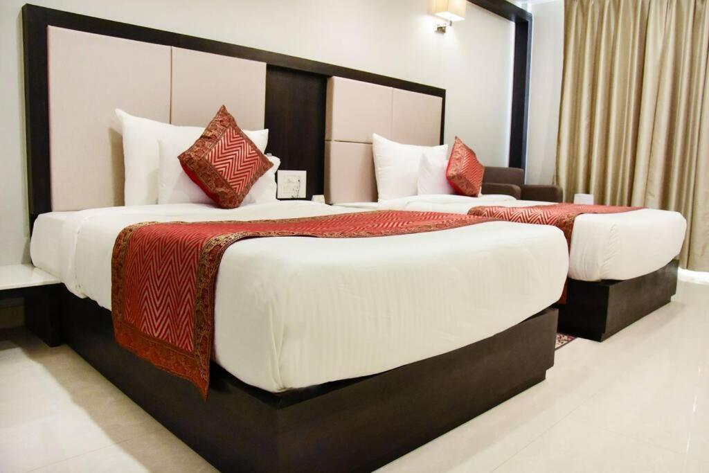 Katra  Hotel Platinum Shravasti מראה חיצוני תמונה