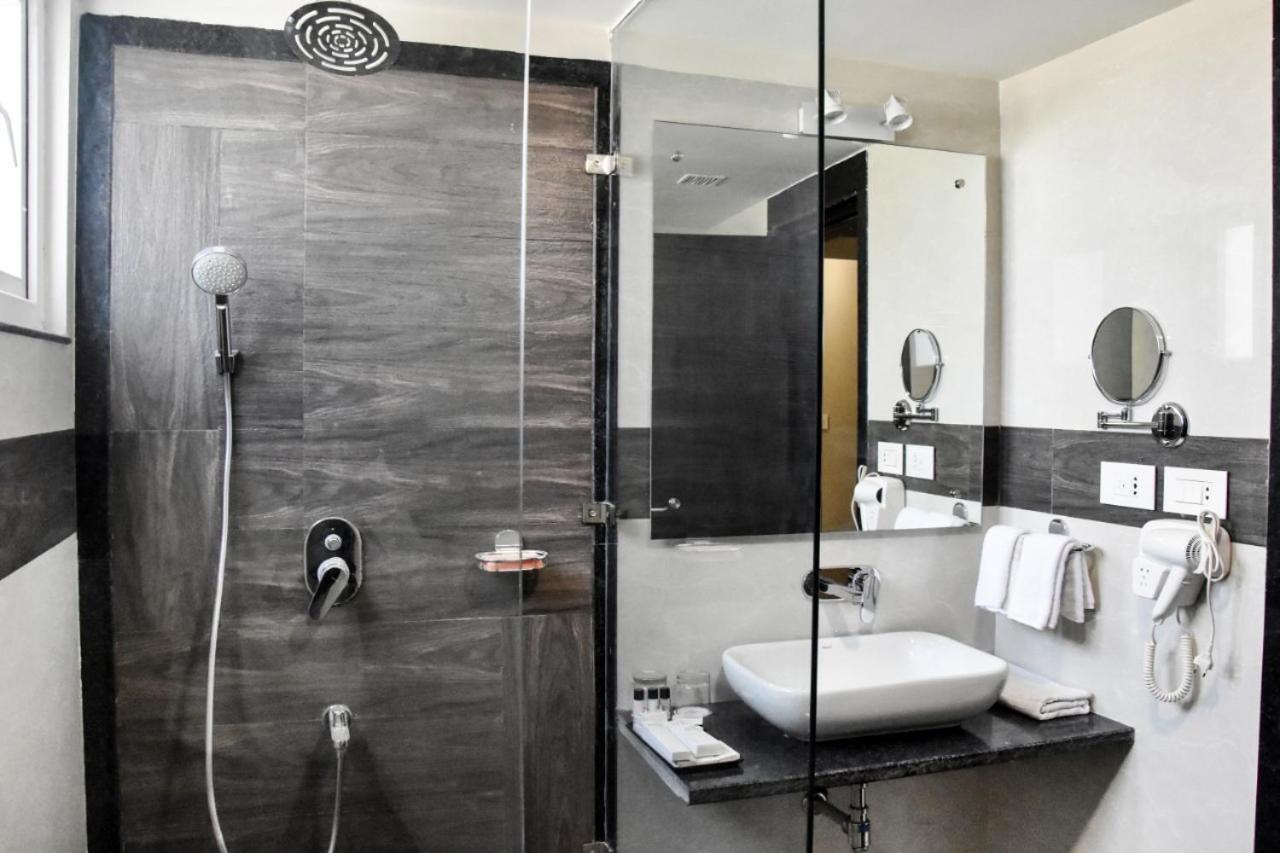 Katra  Hotel Platinum Shravasti מראה חיצוני תמונה